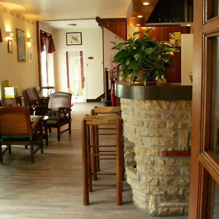 Le Relais Du Pont De Rhodes 호텔 Frayssinet