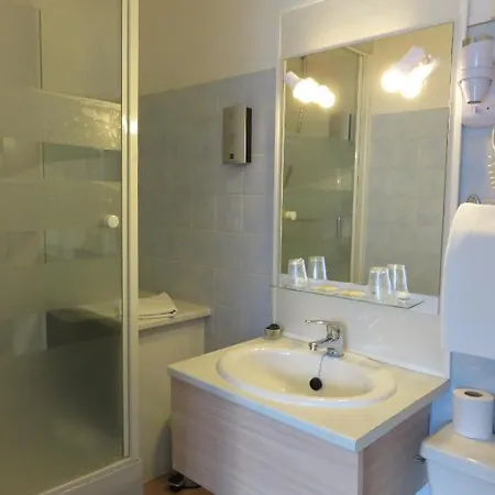 Le Relais Du Pont De Rhodes 호텔 2*