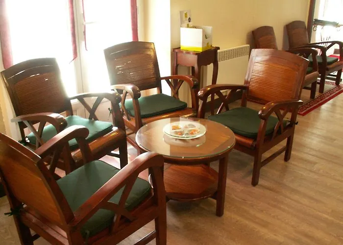 Hotel Le Relais Du Pont De Rhodes 2*